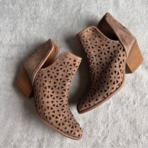 Musse & Cloud Shoes - Musse & Cloud Athena Leather Laser Cut Western Ankle Boot Booties Tan Brown 10